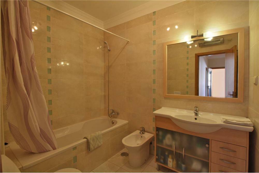 Bel Appartement Centre De טאווירה מראה חיצוני תמונה